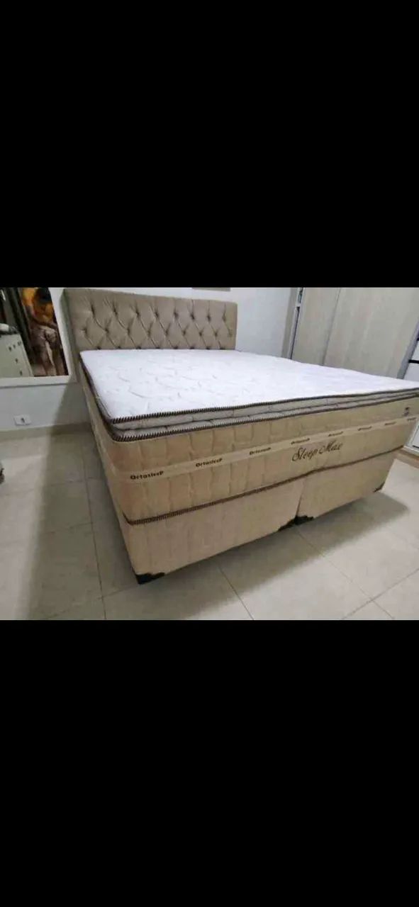 Colchão King e base novo
