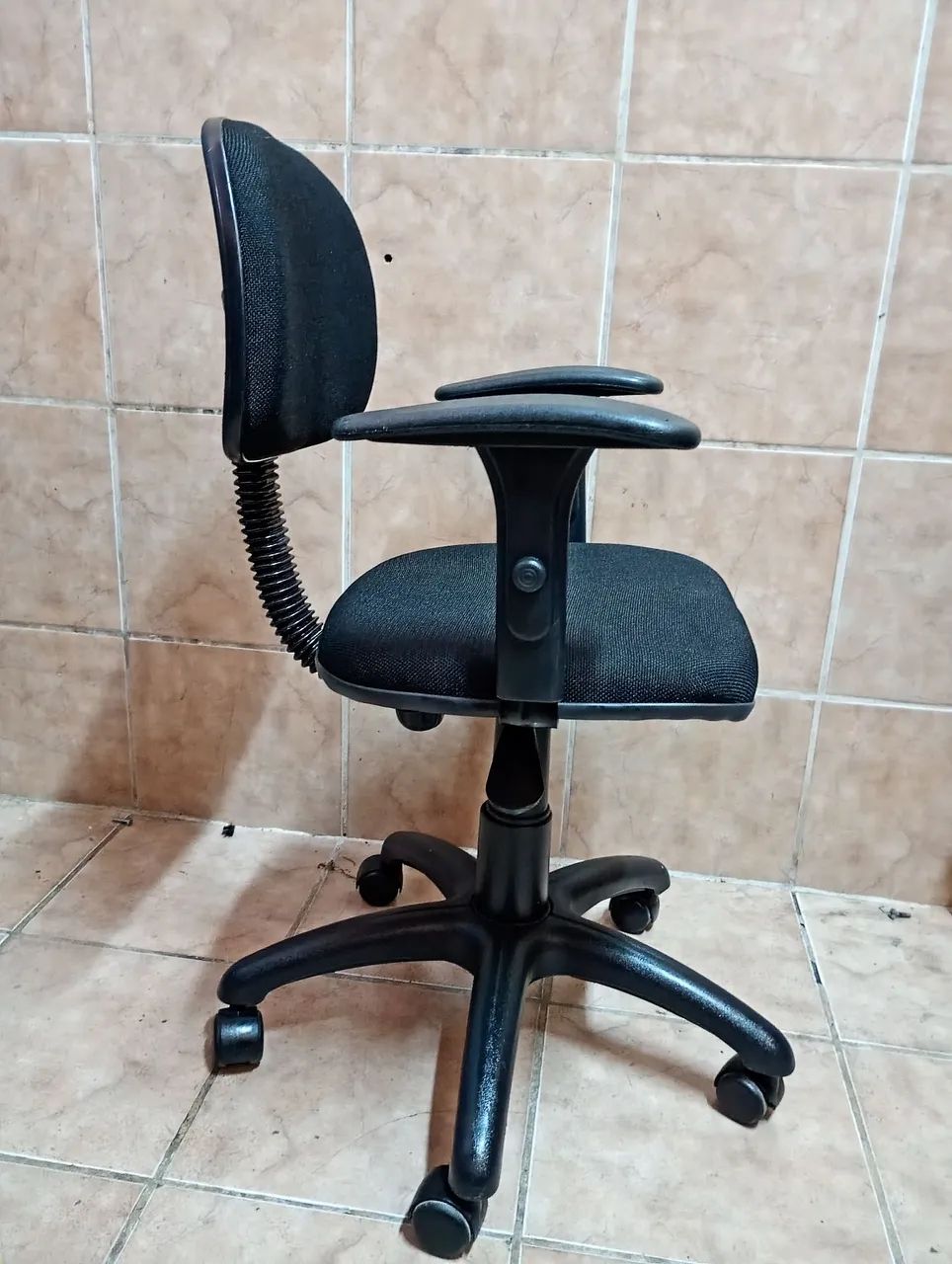 Cadeira de escritório secretaria  - Foto 2