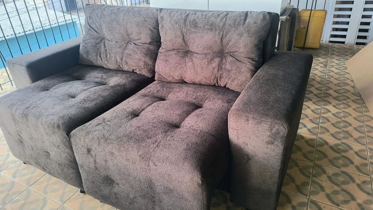 Sofá retrátil (almofada solta)