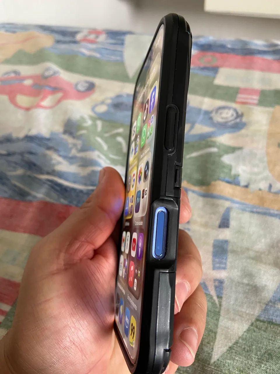 iPhone 16