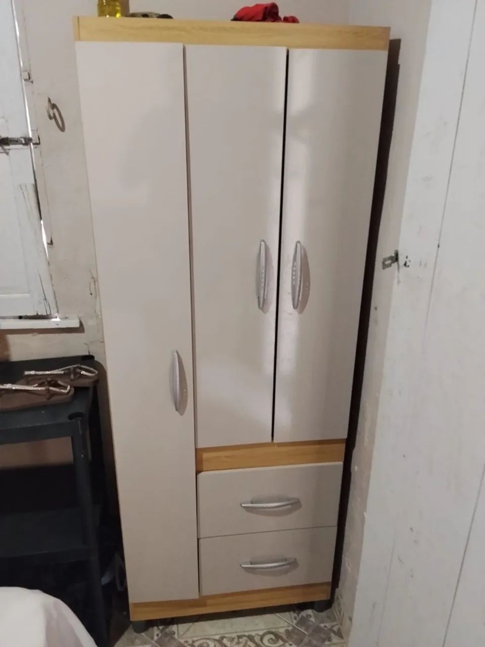 Sofá e guarda roupa  - Foto 2