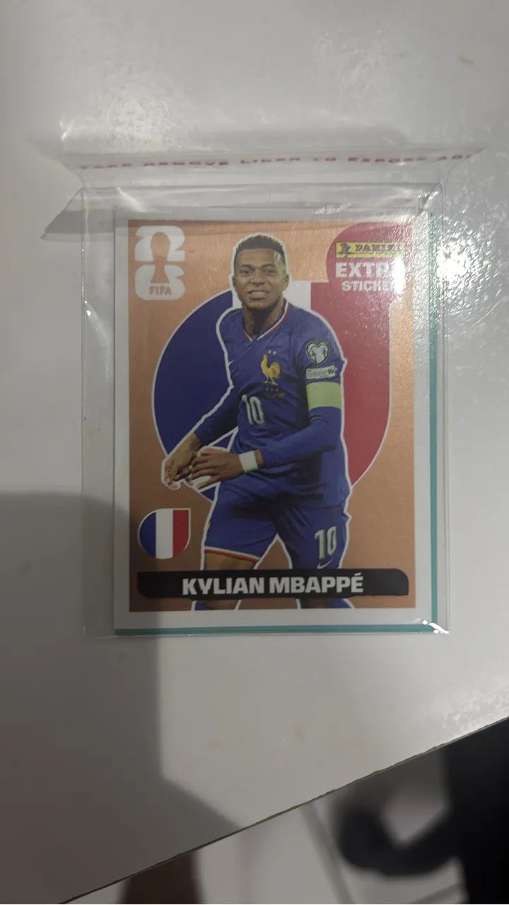 Mbappe legend bronze 