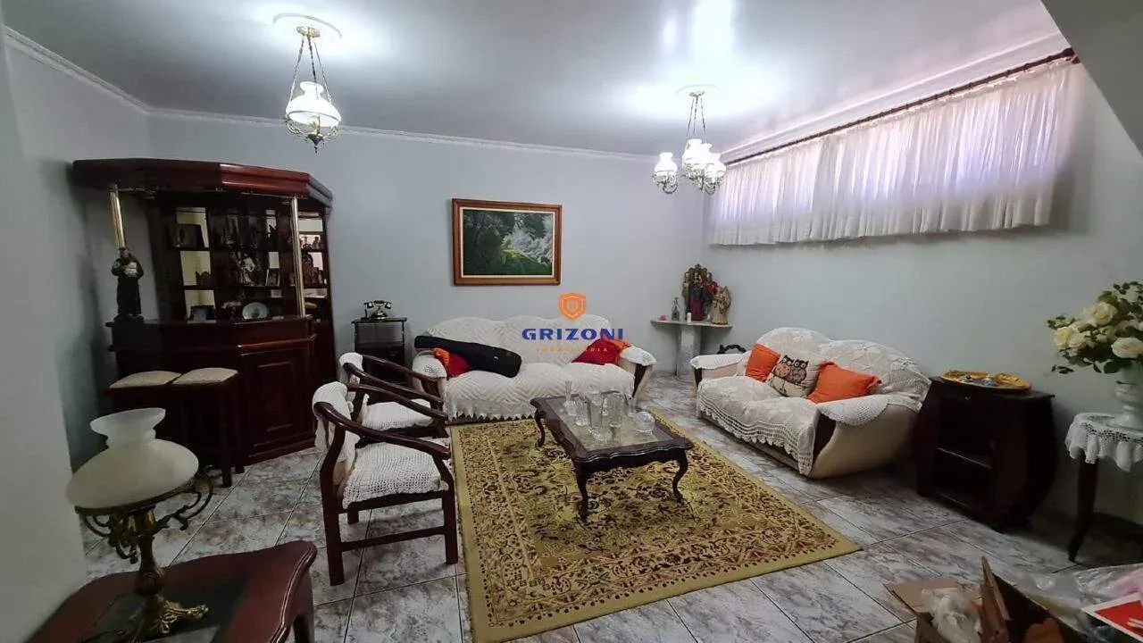 Casa com 3 quartos à venda no Parque União