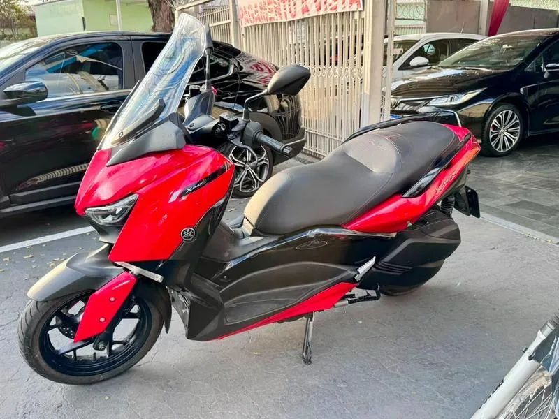 YAMAHA XMAX 2023 - Foto 3