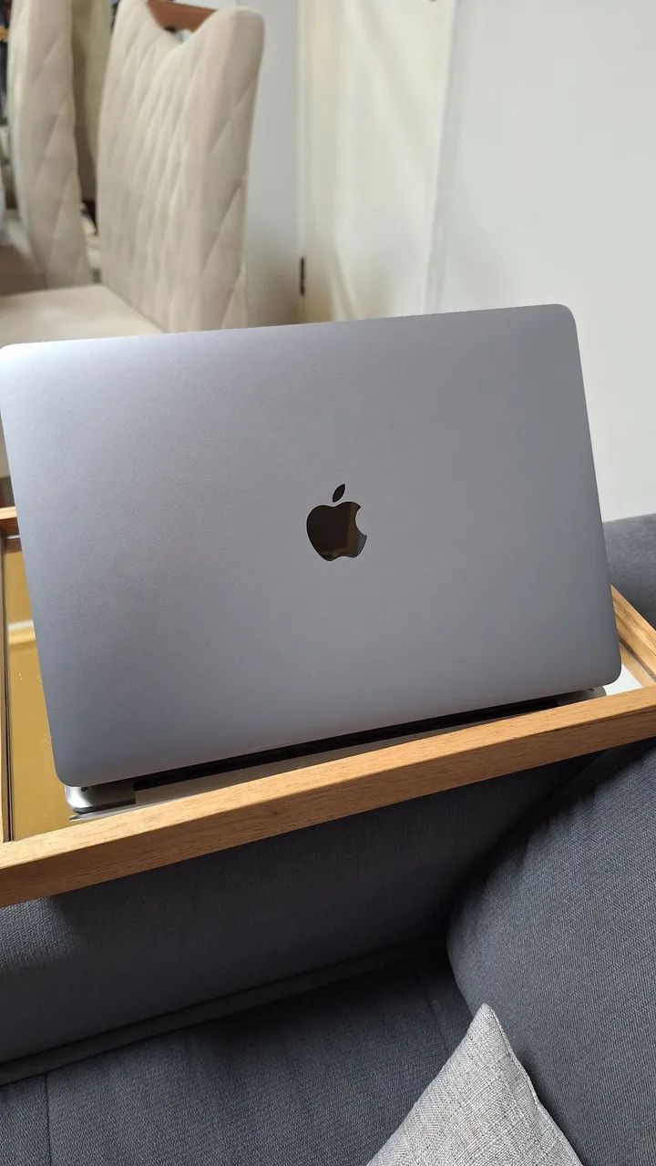 Macbook Pro M2