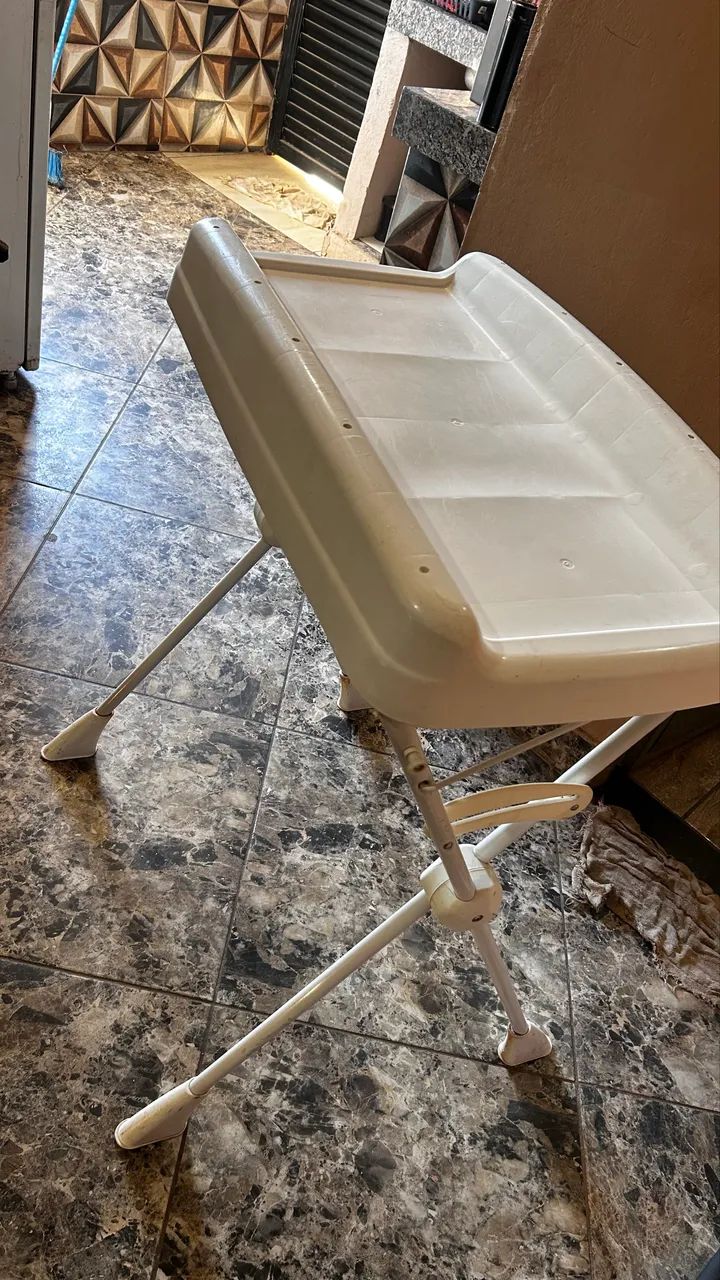 Vendo suporte de banheira e trocador