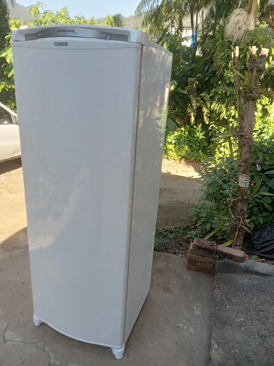 ÓTIMA GELADEIRA FROST FREE CONSUL FACILITE 350LTRS TAMANHO GRANDE  - Foto 4