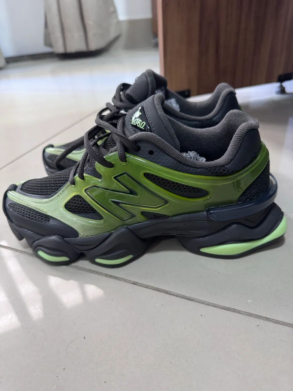 Tênis New balance 9060 edição limitada  - Foto 4