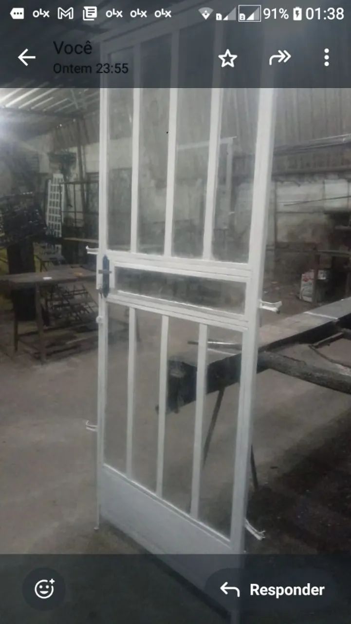 Porta nova com vidro forte nova