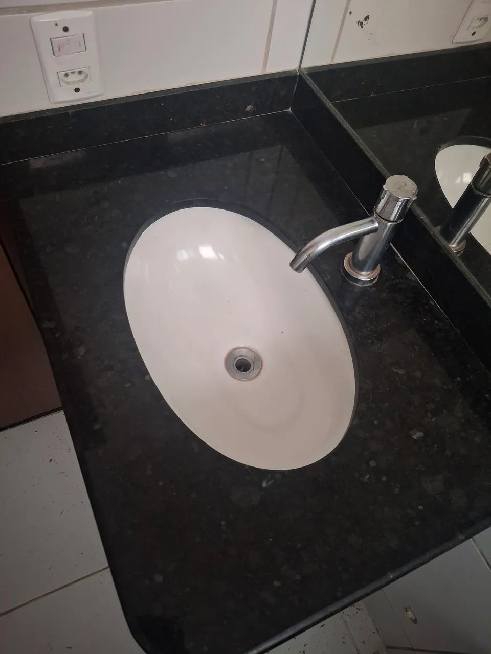 Bancada e Pia de Banheiro - Foto 3