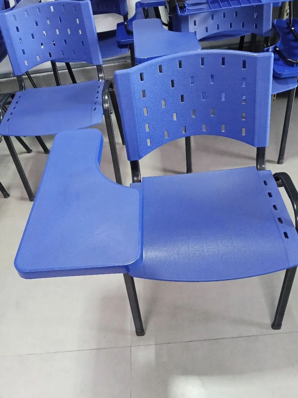 Cadeiras escolares