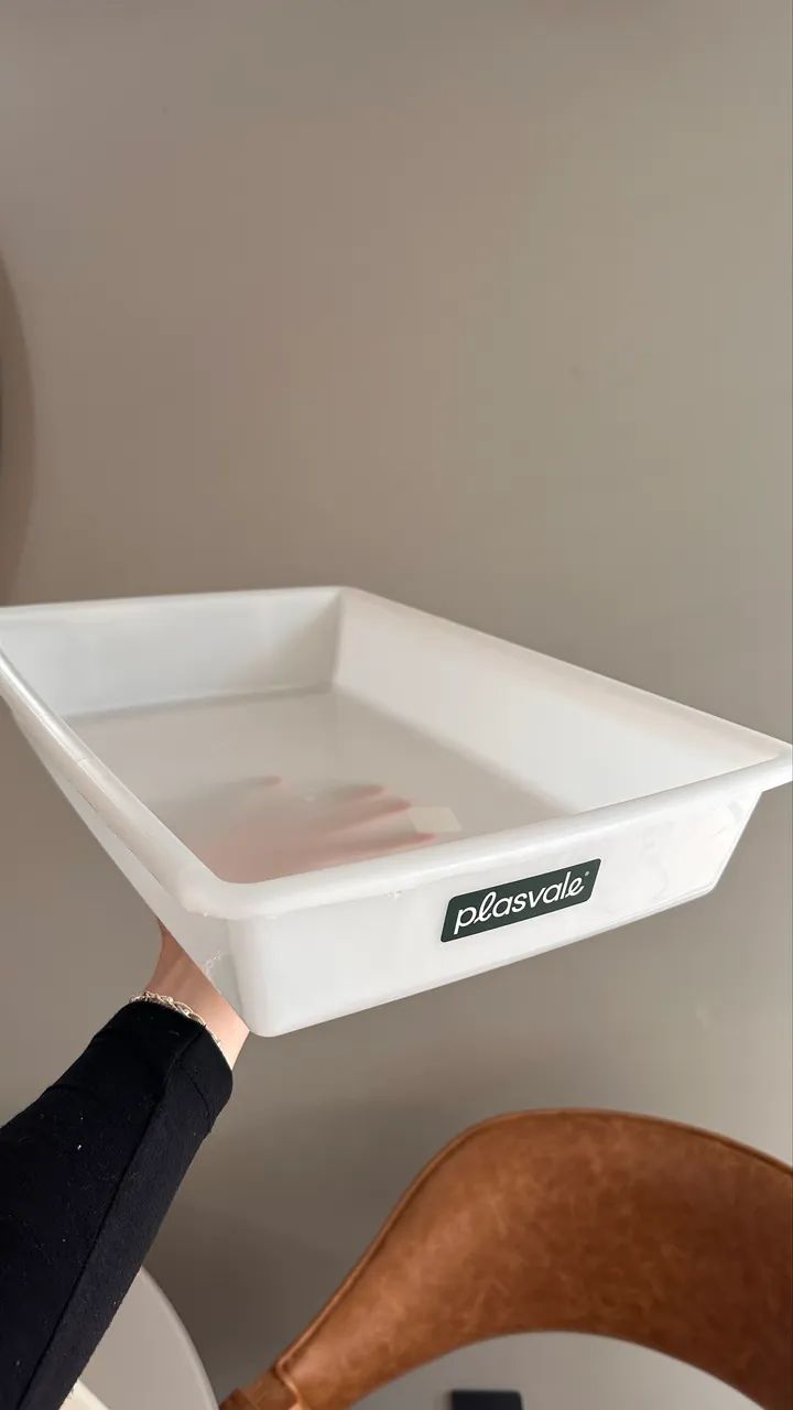 Bandeja Branca Retangular 7L Plasvale - NOVO - Foto 3