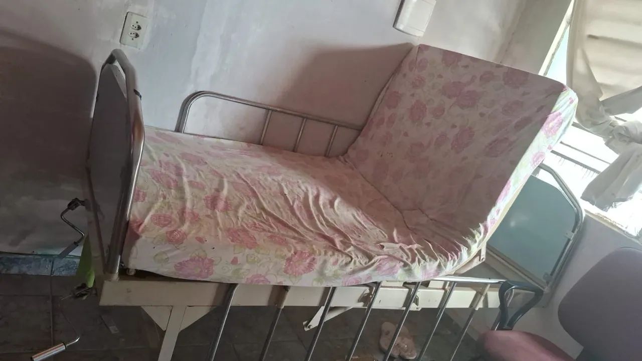Cama hospitalar 