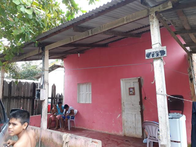 Vende-se Uma Casa No Brasil Novo