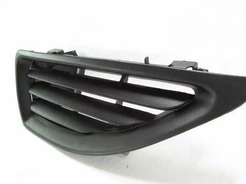 Grade Radiador capo Megane Preta 2000 2001 a 2005