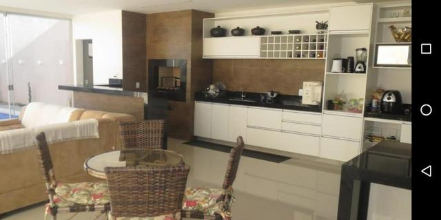 Linda casa com 3 suites em excelente localização no Condomínio Rk - Foto 2