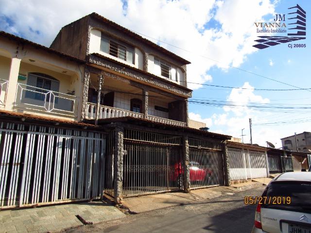 Sobrado 3 Pavimentos, Candangolândia, Excelente localização