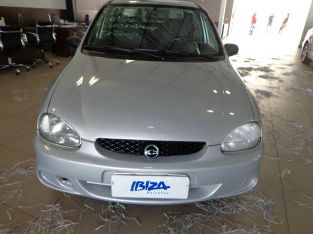 Chevrolet Corsa SEDAN 1.0 WIND