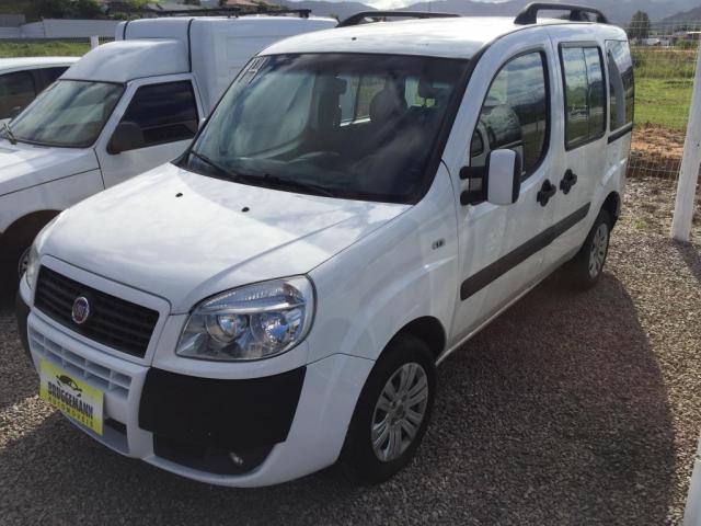 Doblo ESSENCE 1.8 Flex 16V 5p