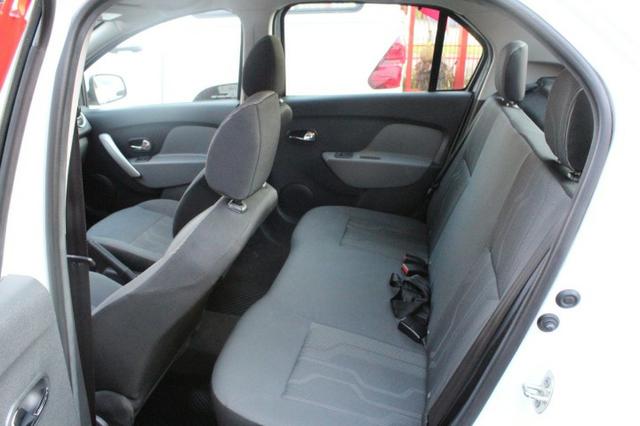 Renault Logan - Foto 9