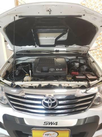 Toyota Hilux SW4 3.0 aut. 7 lugares - Foto 5