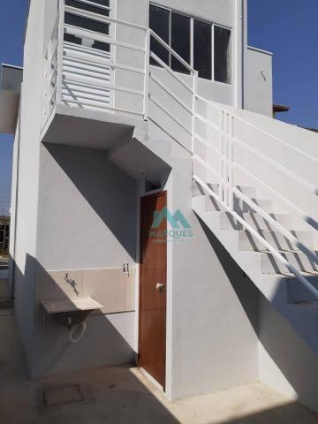 Casas sobrepostas, entradas individuais e quintal individual no vitória vale - Foto 11