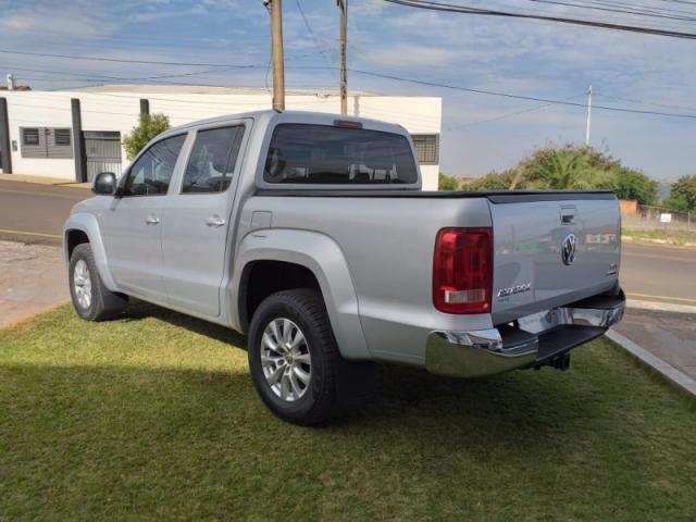 VOLKSWAGEN AMAROK 2.0 TRENDLINE 4X4 CD 16V TURBO INTERCOOLER DIESEL 4P AUTOMAT. - Foto 5