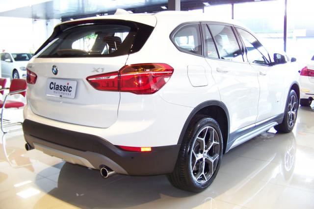 Bmw X1 X-line 2.0 184 Cv Automatica - Foto 17