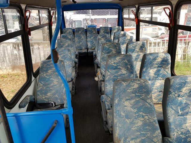 Micro Ônibus 20 lugares + Motorista - Foto 6