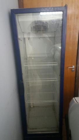 Geladeira espositora da pepsi em ótimo estado !!