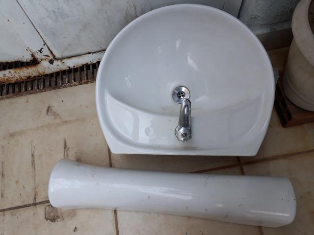 Lavatório coluna cor cinza - Foto 3