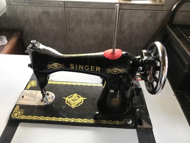 Vendo máquina de costura - Foto 6