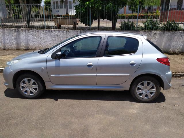 Peugeot 207 09/10 - Foto 2