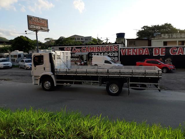 Vw 13.180 costeleicho ano 2011 muito novo pouco uso baixo km rodado nada a fazer - Foto 5