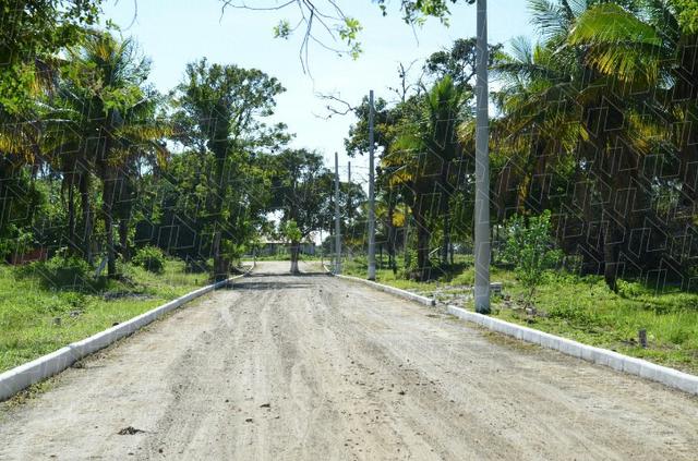 Terrenos de 200m2 legalizados por apenas 2 mil de sinal em Unamar-03