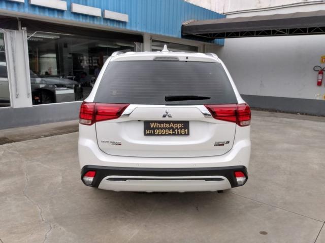 OUTLANDER 2018/2019 2.2 MIVEC DI-D DIESEL HPE-S AWD AUTOMÁTICO - Foto 2