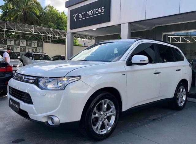 Mitsubishi Outlander 3.0 GT - TOP c/ Teto - 7 Lugares - Muito Novo = 0KM!