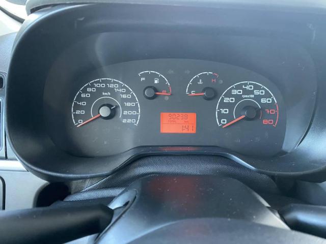Fiat Punto Attractive 1.4 - Foto 7