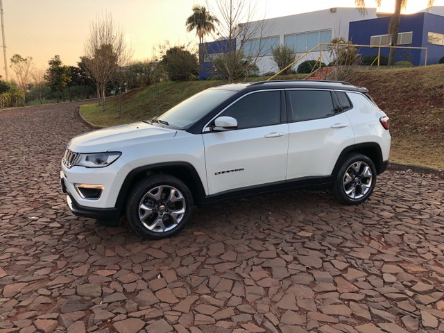 JEEP COMPASS LIMITED FLEX/ 60 MIL KM / ÚNICO DONO / INTERNA CARAMELO / IPVA PAGO