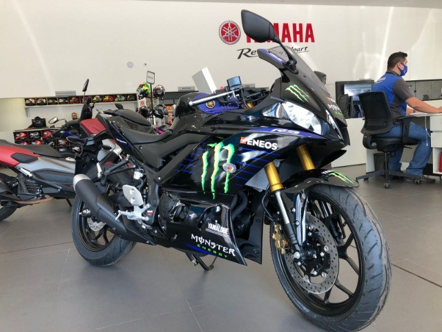 YAMAHA R3 MONSTER ABS