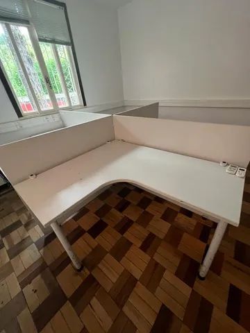 Mesa de trabalho para 4 pessoas!