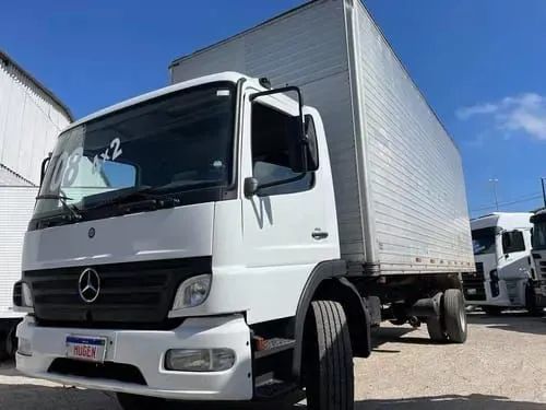 Mb Atego 1418 4x2 Com Baú De 7m Chapa