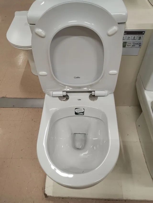 Kit vaso sanitário e assento slim celite  - Foto 5