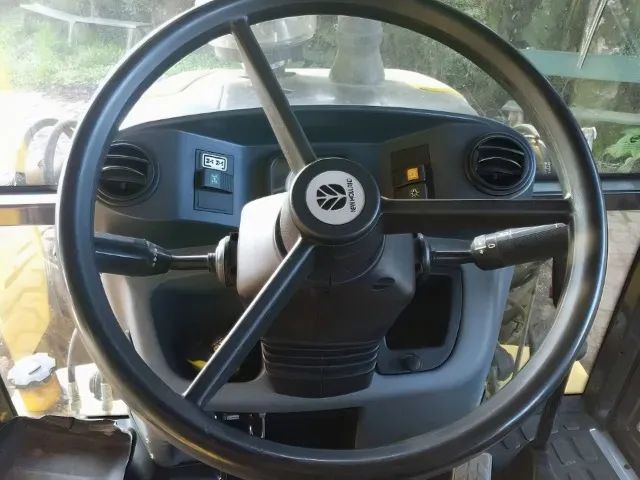 Retroescavadeira New Holland B95B ano 2019 - Foto 5