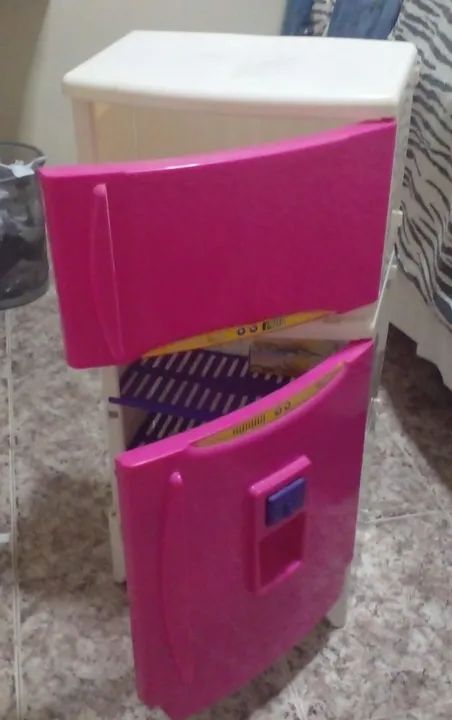 Geladeira de Brinquedo Infantil - Rosa - Foto 3