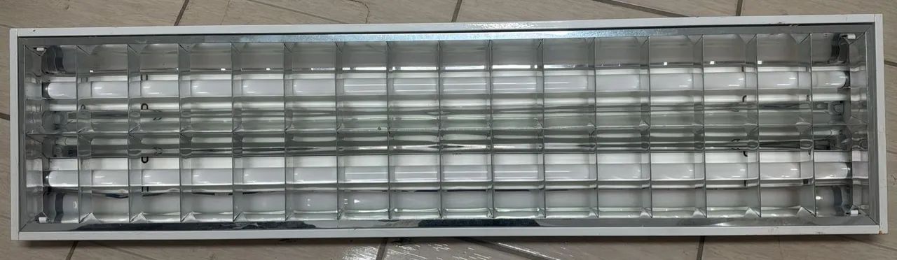 Luminária Sobrepor Tubular