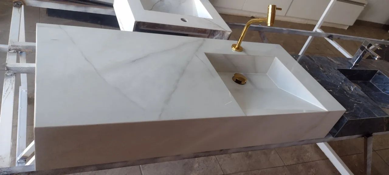 Lavatório de porcelanato banheiro 