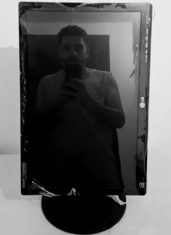 Monitor LG LED 19 polegadas com rotação de tela - Foto 2