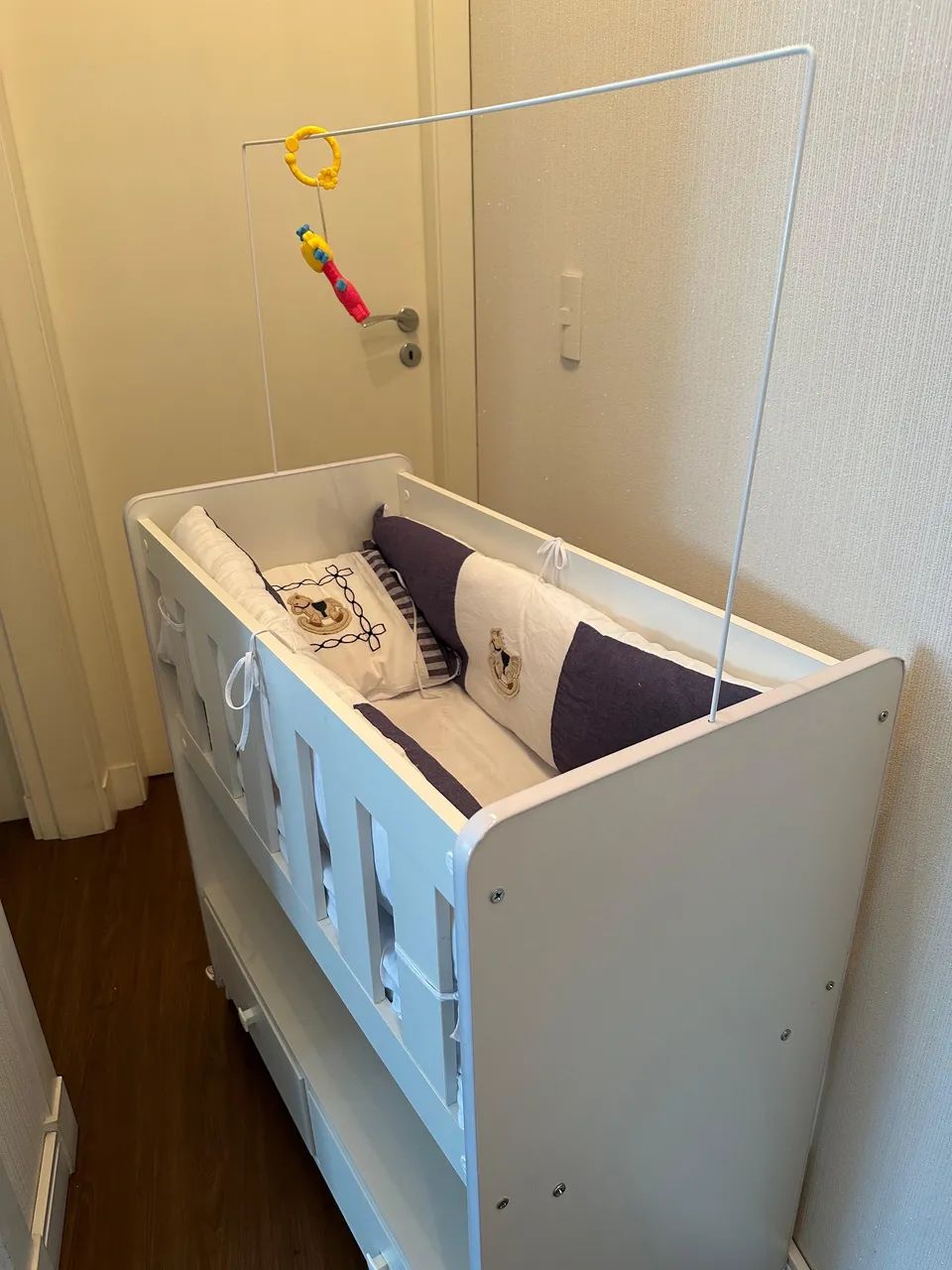 Mini crib with 3 crib kits for baby boy64169936228482120