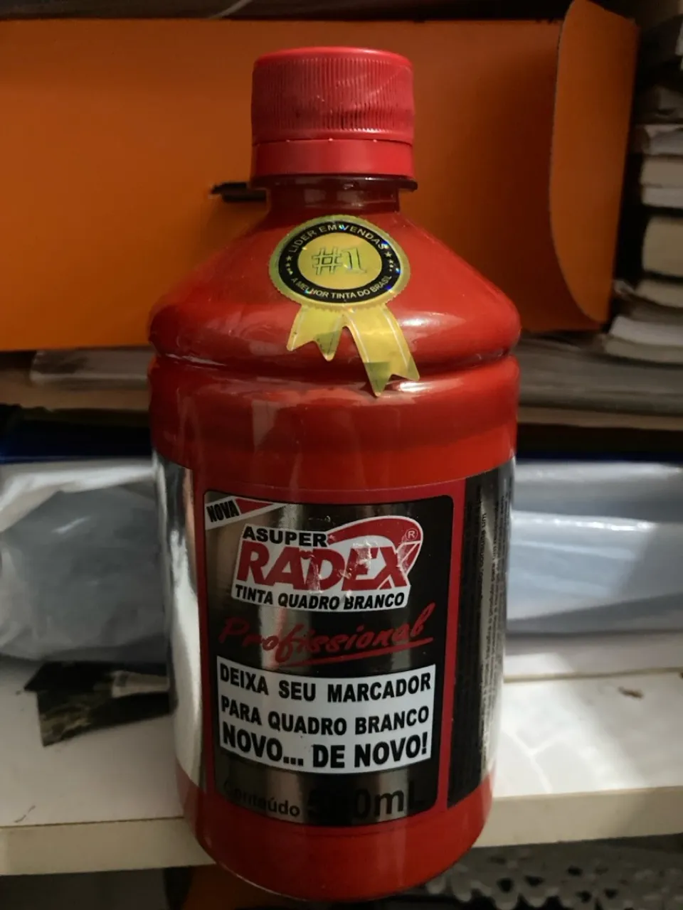 Tinta para quadro branco